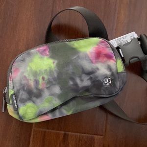 Lululemon NWT hard to find everywhere belt bag!